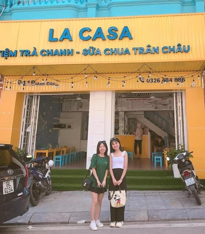 La Casa - 11b Anh Dao, Bai Chay * Ha Long